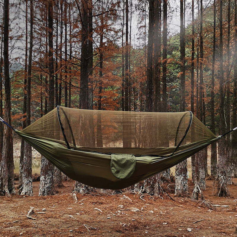 Hanging hammock 2025 with mosquito net